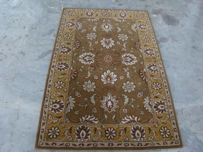Hot Selling Traditional Black Hand Tufted Wool Area Rug Persian Floral Design Cut Pile Carpet for Living Room Bedroom Hotel Home