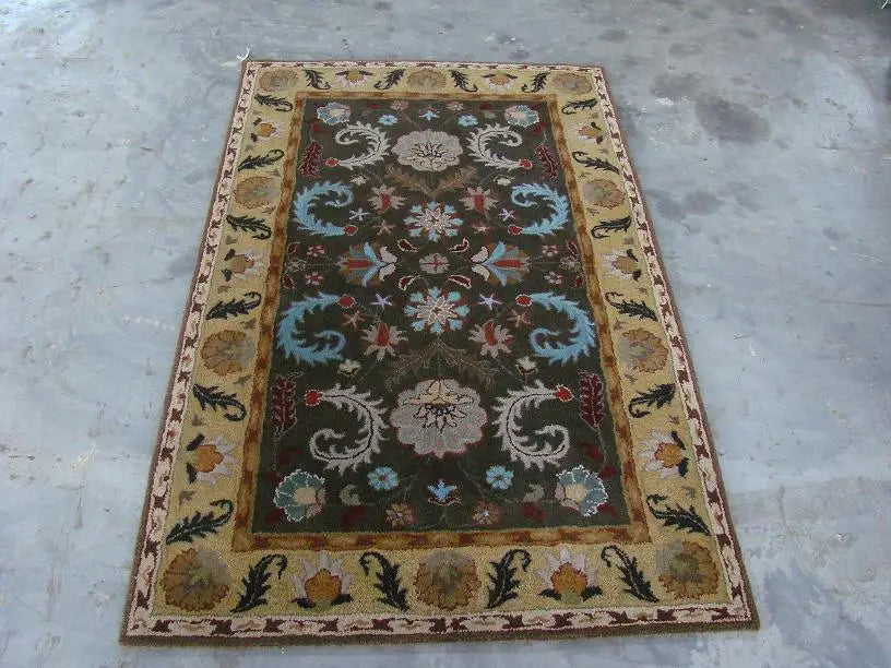Hot Selling Traditional Black Hand Tufted Wool Area Rug Persian Floral Design Cut Pile Carpet for Living Room Bedroom Hotel Home