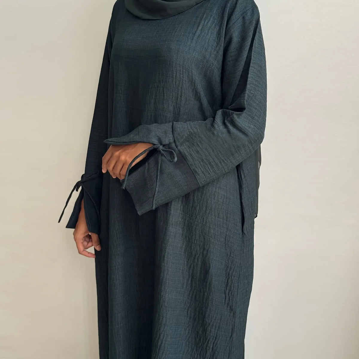 Extra-Loose-Fit Closed Abaya Dress, Drop Shoulder Slit Cuff A-Line Muslim Women Dress, Ramadan Eid Dubai Hijabi Islamic Clothing